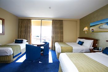 Quality Hotel NOAH'S On The Beach - Tourism Townsville 3