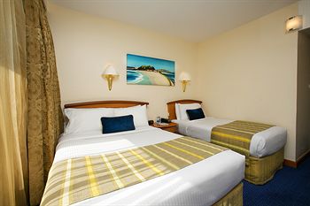 Quality Hotel NOAH'S On The Beach - Tourism Townsville 4