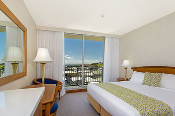Quality Hotel NOAH'S On The Beach - Tourism Townsville 20