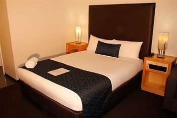 Sandown Regency - Tourism Townsville 1