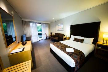 Sandown Regency - Tourism Townsville 6