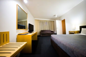Sandown Regency - Tourism Townsville 15