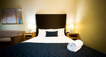 Sandown Regency - Tourism Townsville 27