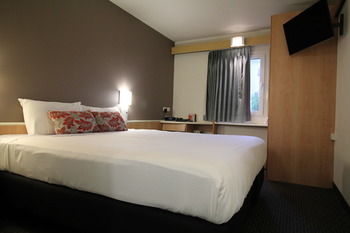 Ibis Newcastle - Tourism Townsville 11