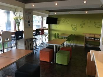 Ibis Budget Campbelltown - Tourism Townsville 3