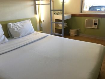 Ibis Budget Campbelltown - Tourism Townsville 12