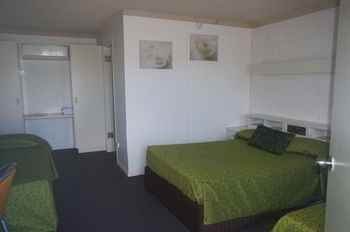 The Ashwood Motel - Tourism Townsville 3