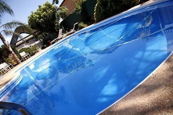 Across Country Motel And Serviced Apartments - Tourism Townsville 0