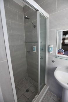 Across Country Motel And Serviced Apartments - Tourism Townsville 13