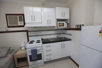 Across Country Motel And Serviced Apartments - Tourism Townsville 25
