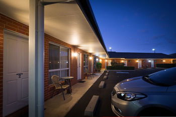 Akuna Motor Inn And Apartments - Tourism Townsville 27