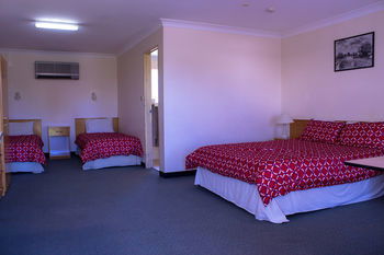 Shearing Shed Motor Inn - Tourism Townsville 5