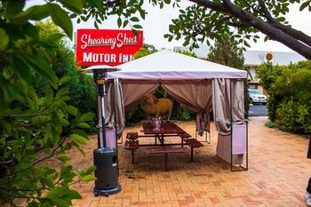 Shearing Shed Motor Inn - Tourism Townsville 48