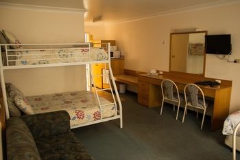 Shearing Shed Motor Inn - Tourism Townsville 57