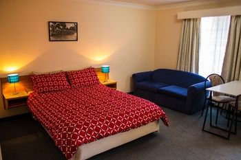 Shearing Shed Motor Inn - Tourism Townsville 60
