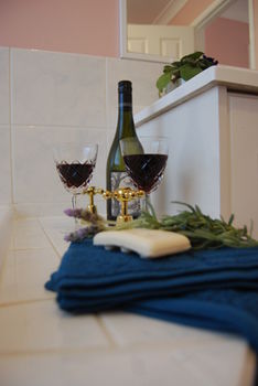 L'Auberge Angara Bed And Breakfast - Tourism Townsville 0