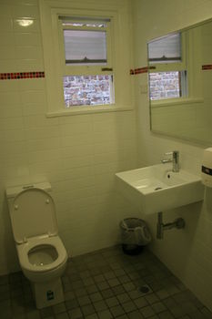 Zing Backpackers - Tourism Townsville 11