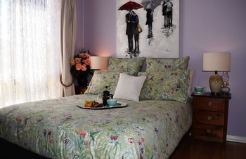 Cutmore Cottages - Bagala Bungalow - Tourism Townsville 0