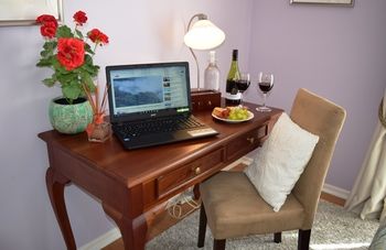 Cutmore Cottages - Bagala Bungalow - Tourism Townsville 1