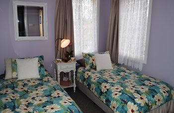 Cutmore Cottages - Bagala Bungalow - Tourism Townsville 32