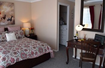 Cutmore Cottages - Bagala Bungalow - Tourism Townsville 34