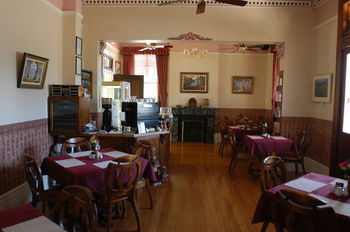 CBC Bed & Breakfast & Cafe - Tourism Townsville 1