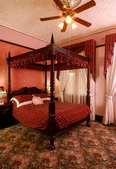 CBC Bed & Breakfast & Cafe - Tourism Townsville 5