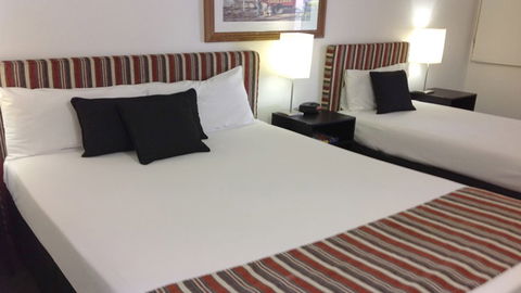 BEST WESTERN Cattle City Motor Inn - Tourism Townsville 1