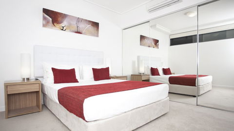 BEST WESTERN Islington Apartments - Tourism Townsville 1