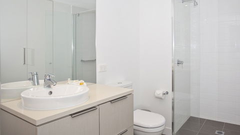 BEST WESTERN Islington Apartments - Tourism Townsville 3