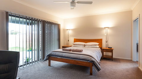 BEST WESTERN Aspen And Apartments - Tourism Townsville 4