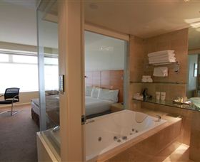 Quality Hotel Gateway - Tourism Townsville 1