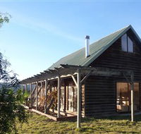 Pinot Cottage on Charles Reuben Estate - Tourism Townsville