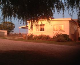 Fairview Bed And Breakfast Cottage - Tourism Townsville 0