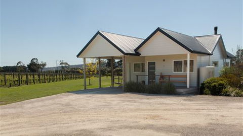 Lakeside Villas At Crittenden Estate - Tourism Townsville 3