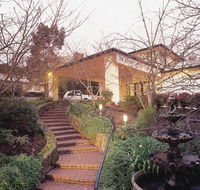 Eltham Gateway Hotel and Conference Centre - Tourism Townsville