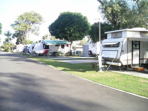 Jacaranda Caravan Park - Tourism Townsville 3