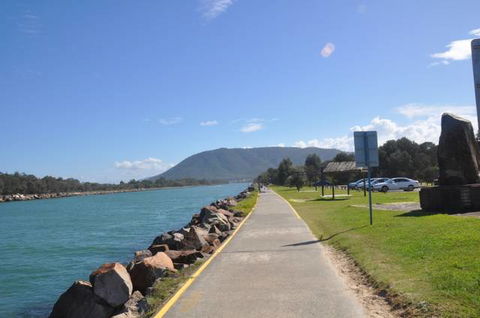 Jacaranda Caravan Park - Tourism Townsville 2