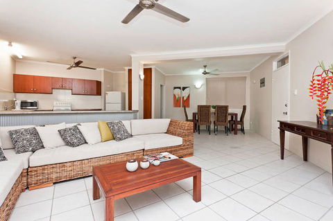 Kemboja Apartments - Tourism Townsville 0