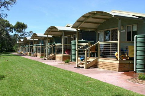 Lakesea Park - Tourism Townsville 0