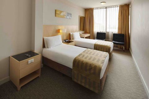 Quality Hotel Ambassador Perth - Tourism Townsville 9