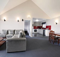 Scarlet Woods Chalet - Tourism Townsville