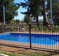 Silver Oaks Motel - Tourism Townsville