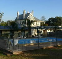 Airlie House Motor Inn - Tourism Townsville