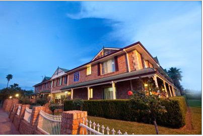 Endeavour Court Motor Inn - Tourism Townsville 0