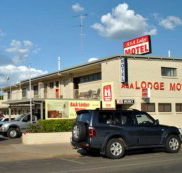 A  A Lodge Motel - Tourism Townsville