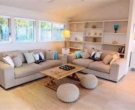 Zilzie Beach House - Tourism Townsville 3