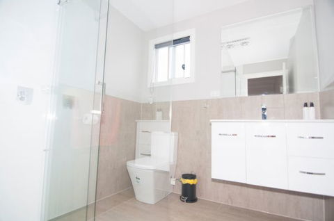 Laguna Lodge Holiday Units - Tourism Townsville 7