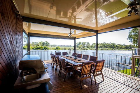 River Shack Rentals - Living The Dream - Tourism Townsville 47