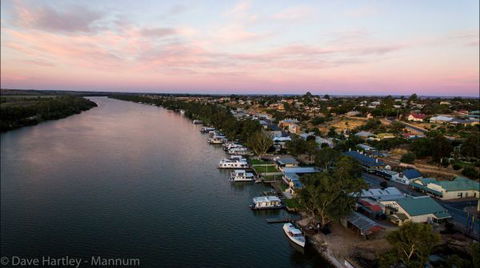 River Shack Rentals - Living The Dream - Tourism Townsville 95